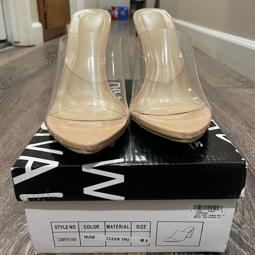 Brand new Heels